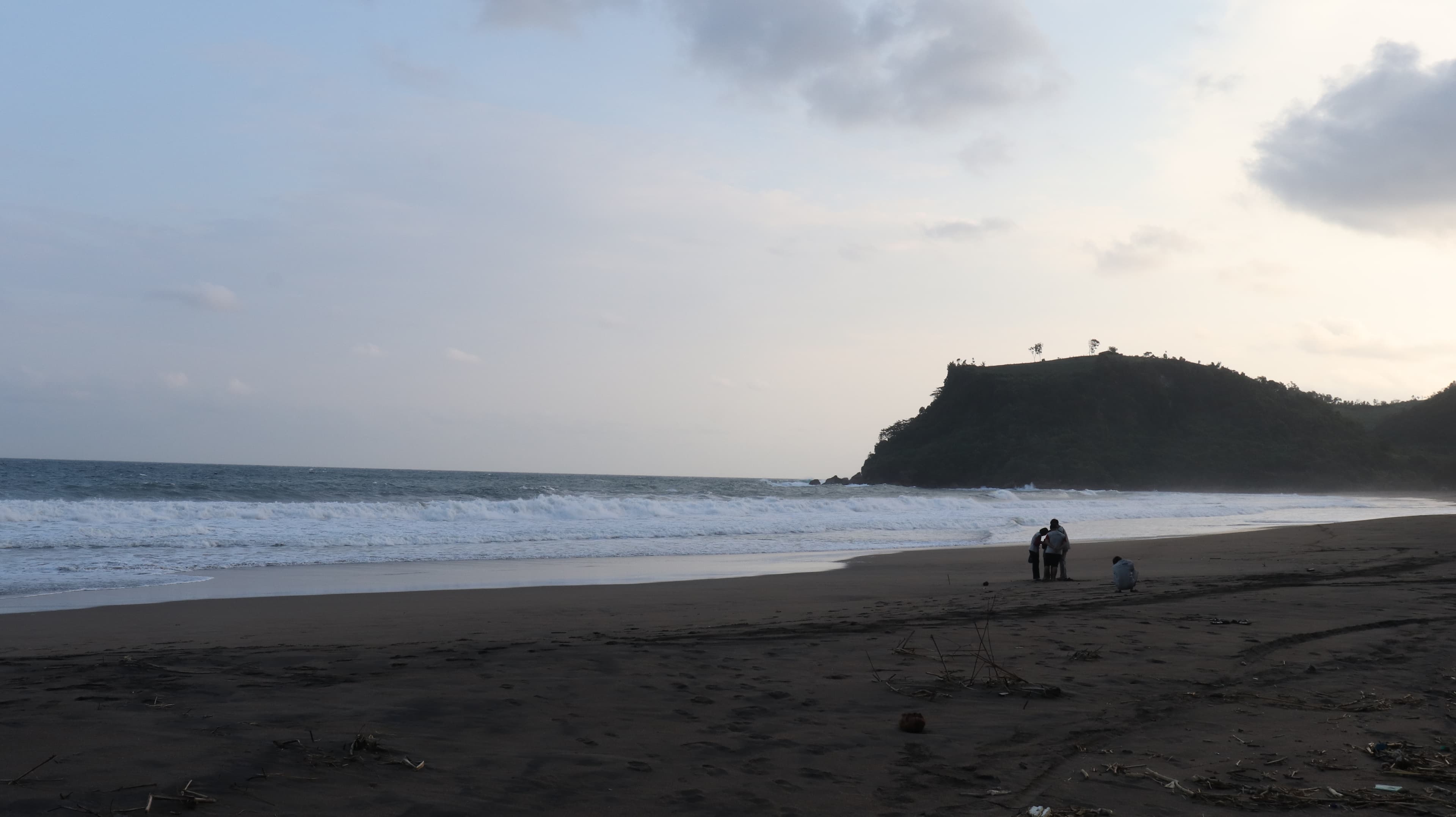 Pantai Pasur Hero